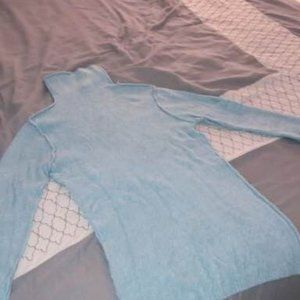 Athleta ultra soft turtleneck